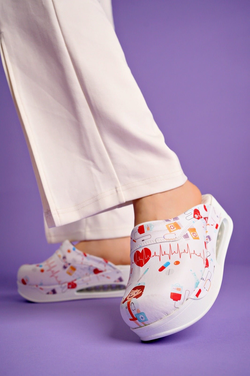 Saboti Medicali Ortopedici, Alb cu Imprimeu, Femei - Model Airmax Alive Imagine principală a produsului